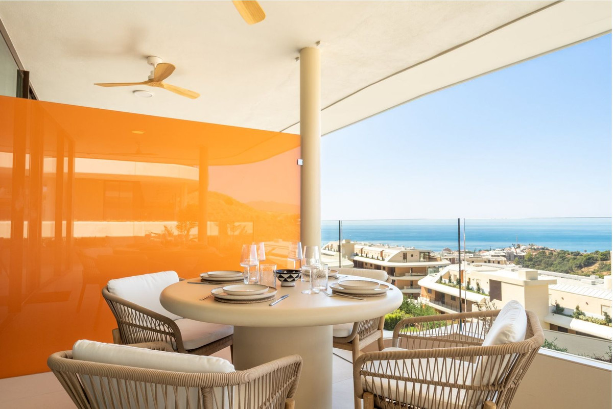 2 Bed Apartment for sale in Fuengirola Costa Del Sol, Málaga, Spain