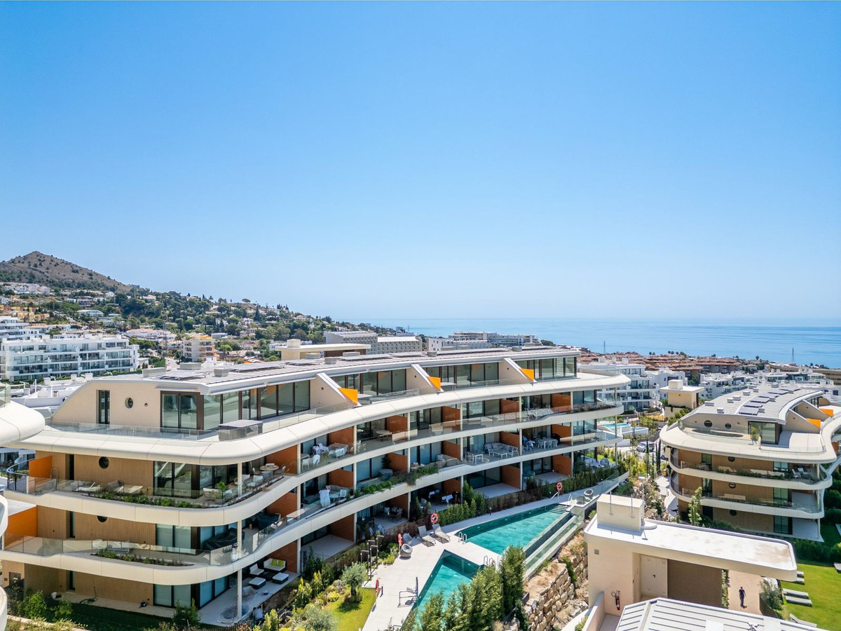 2 Bed Apartment for sale in Fuengirola Costa Del Sol, Málaga, Spain