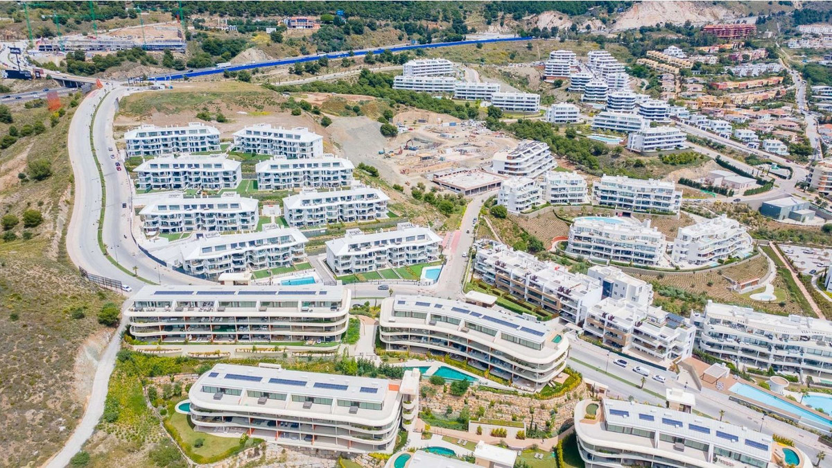 2 Bed Apartment for sale in Fuengirola Costa Del Sol, Málaga, Spain