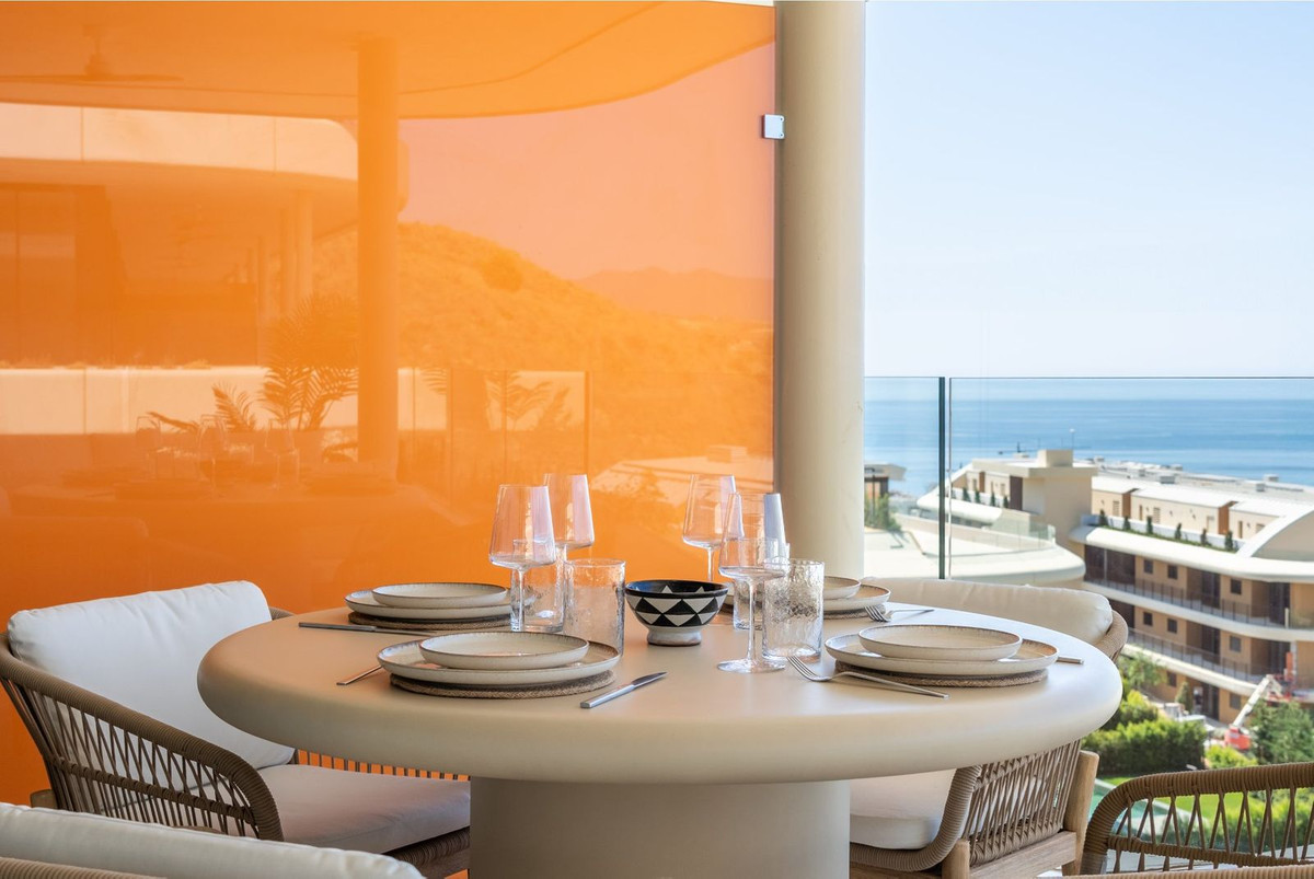 2 Bed Apartment for sale in Fuengirola Costa Del Sol, Málaga, Spain