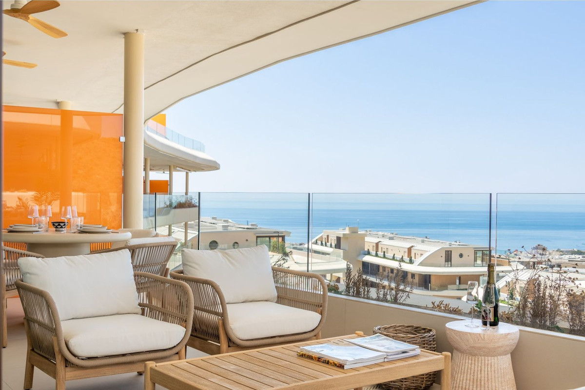 2 Bed Apartment for sale in Fuengirola Costa Del Sol, Málaga, Spain