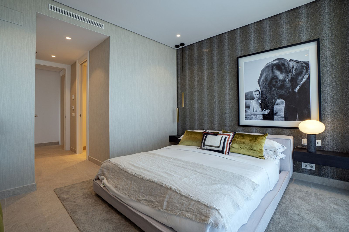 3 Bed Apartment for sale in La Quinta Costa Del Sol, Málaga, Spain