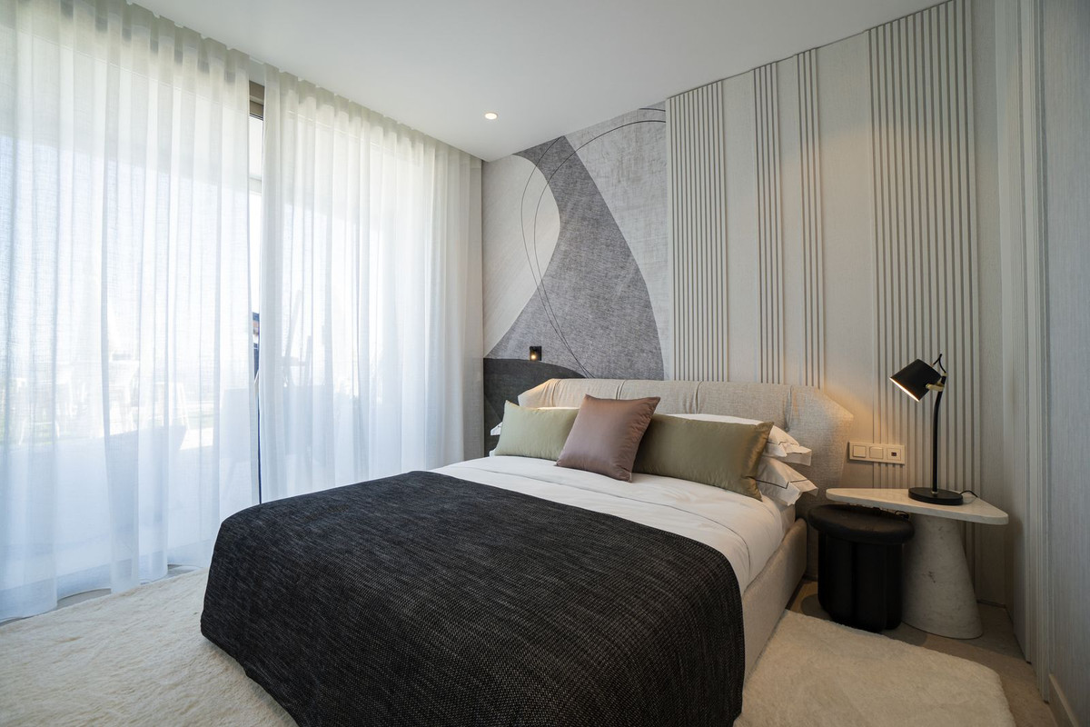 3 Bed Apartment for sale in La Quinta Costa Del Sol, Málaga, Spain