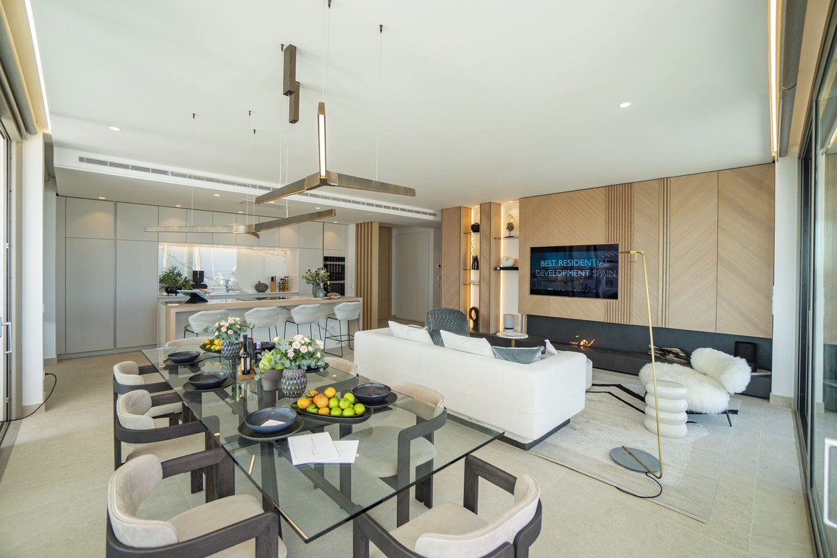 3 Bed Apartment for sale in La Quinta Costa Del Sol, Málaga, Spain