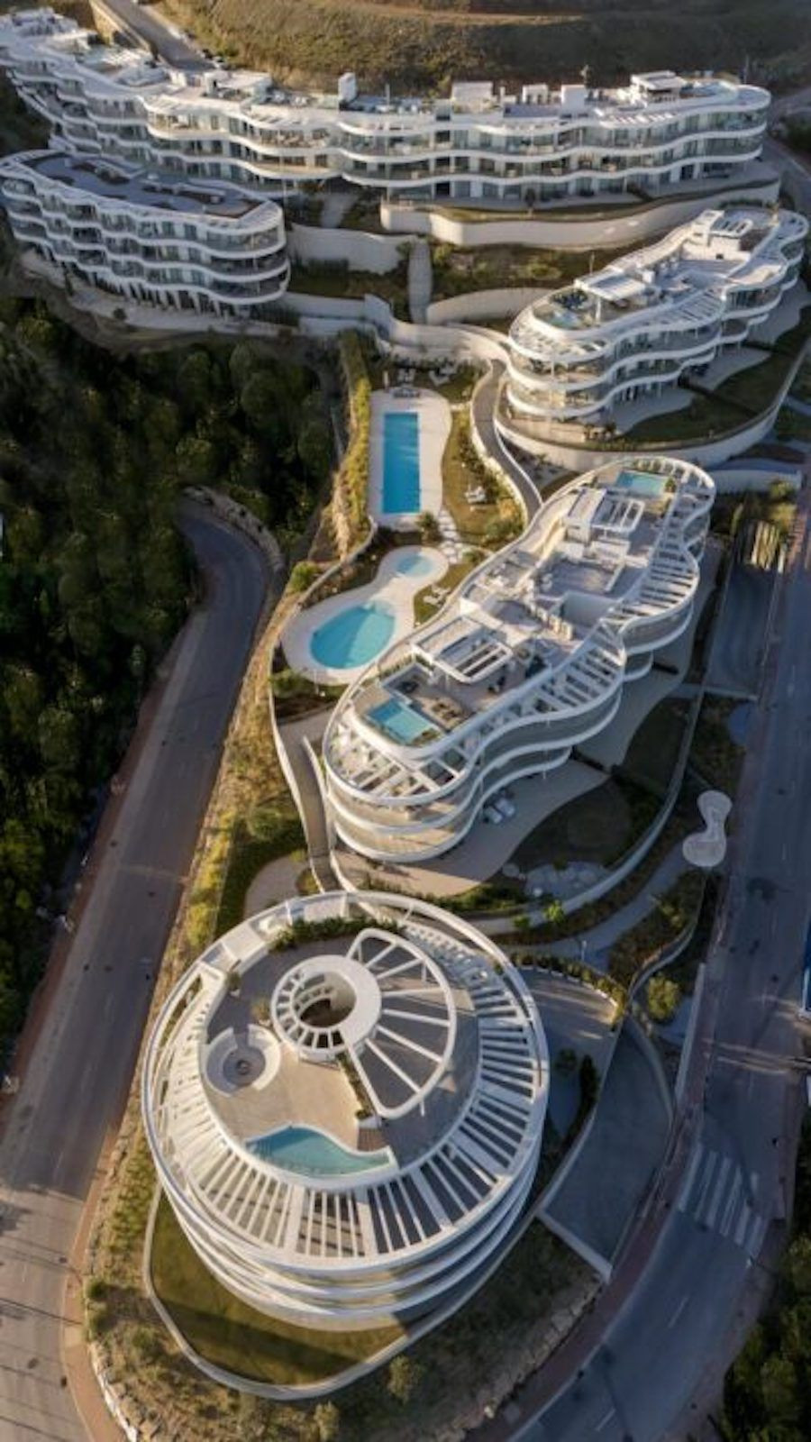 3 Bed Apartment for sale in La Quinta Costa Del Sol, Málaga, Spain