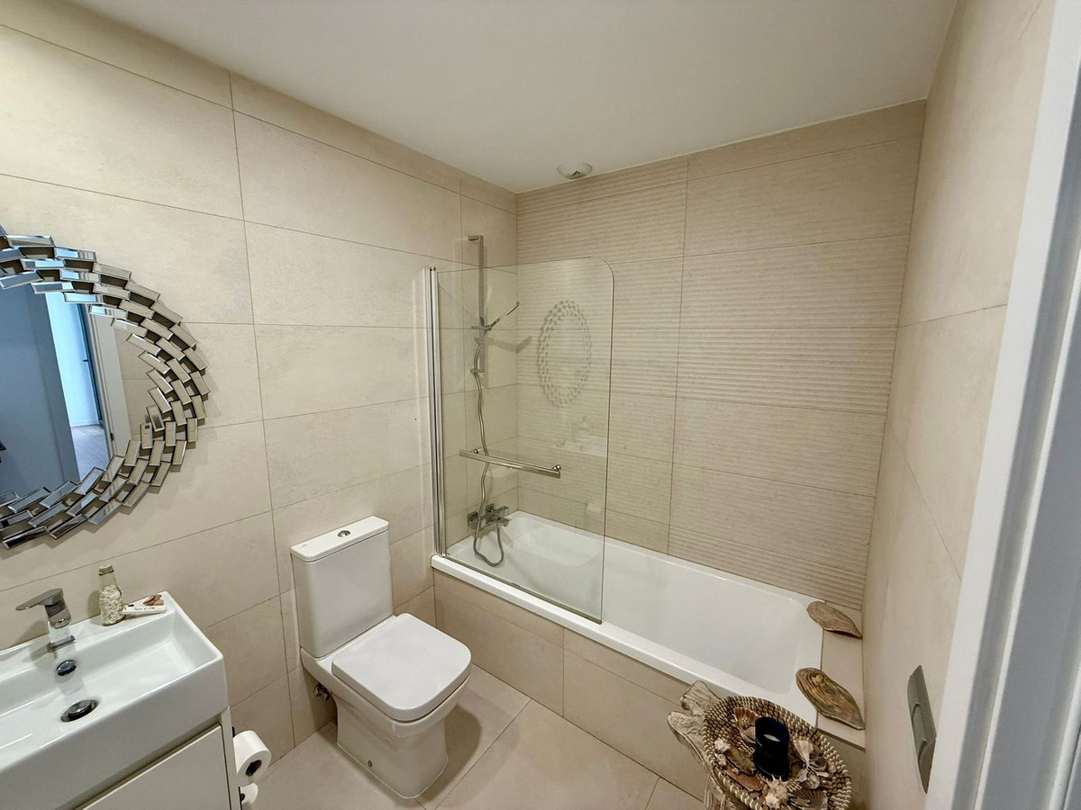 2 Bed Apartment for sale in La Alcaidesa Costa Del Sol, Cádiz, Spain