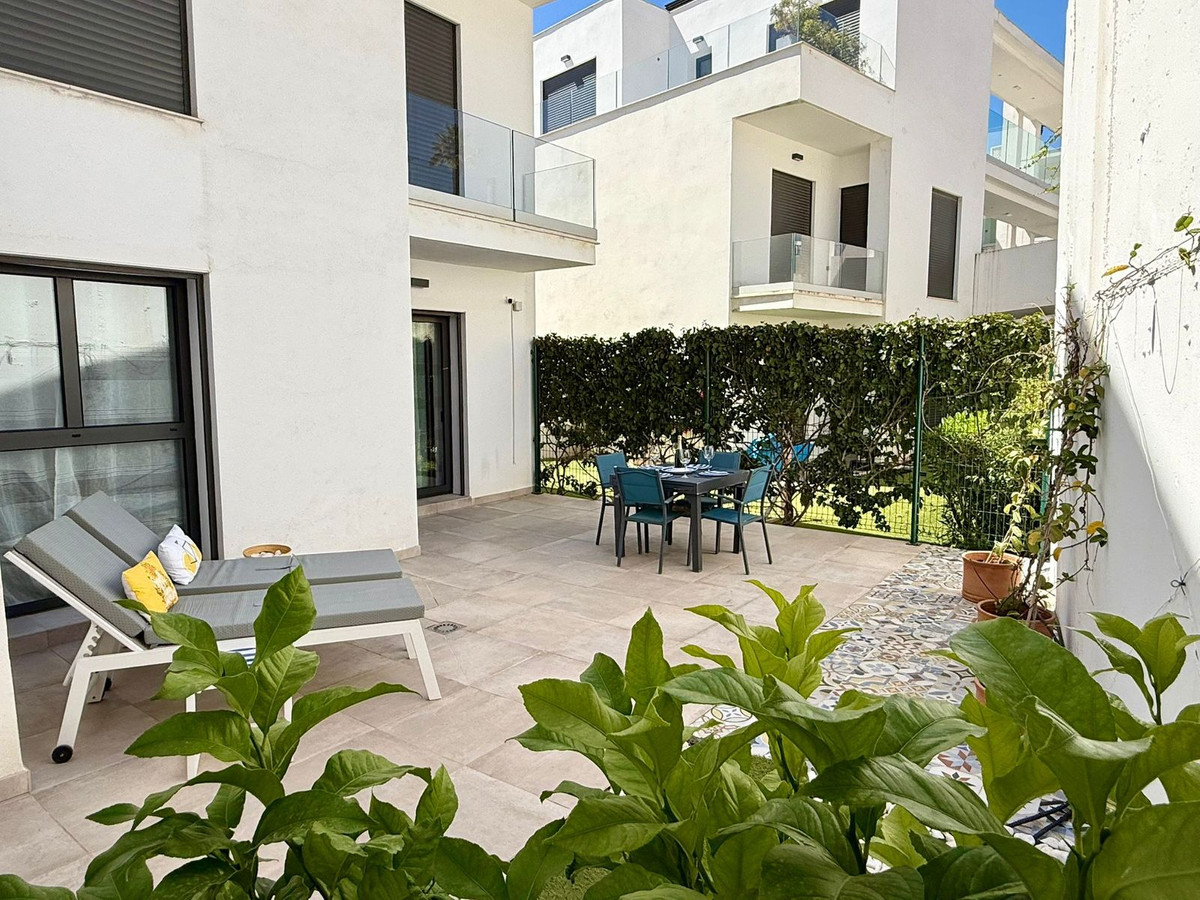 2 Bed Apartment for sale in La Alcaidesa Costa Del Sol, Cádiz, Spain