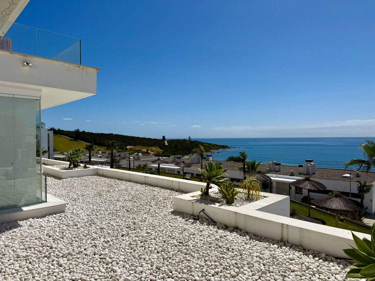 2 Bed Apartment for sale in La Alcaidesa Costa Del Sol, Cádiz, Spain