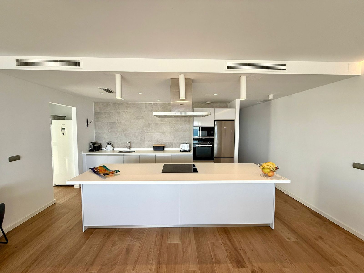 2 Bed Apartment for sale in La Alcaidesa Costa Del Sol, Cádiz, Spain