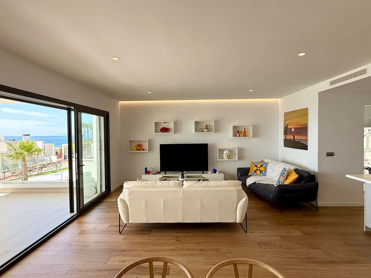 2 Bed Apartment for sale in La Alcaidesa Costa Del Sol, Cádiz, Spain