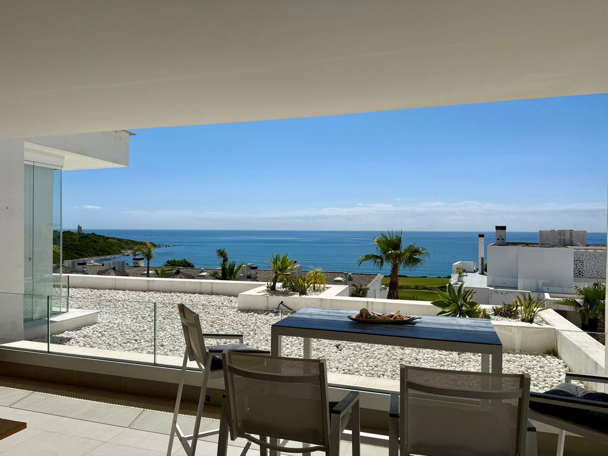 2 Bed Apartment for sale in La Alcaidesa Costa Del Sol, Cádiz, Spain