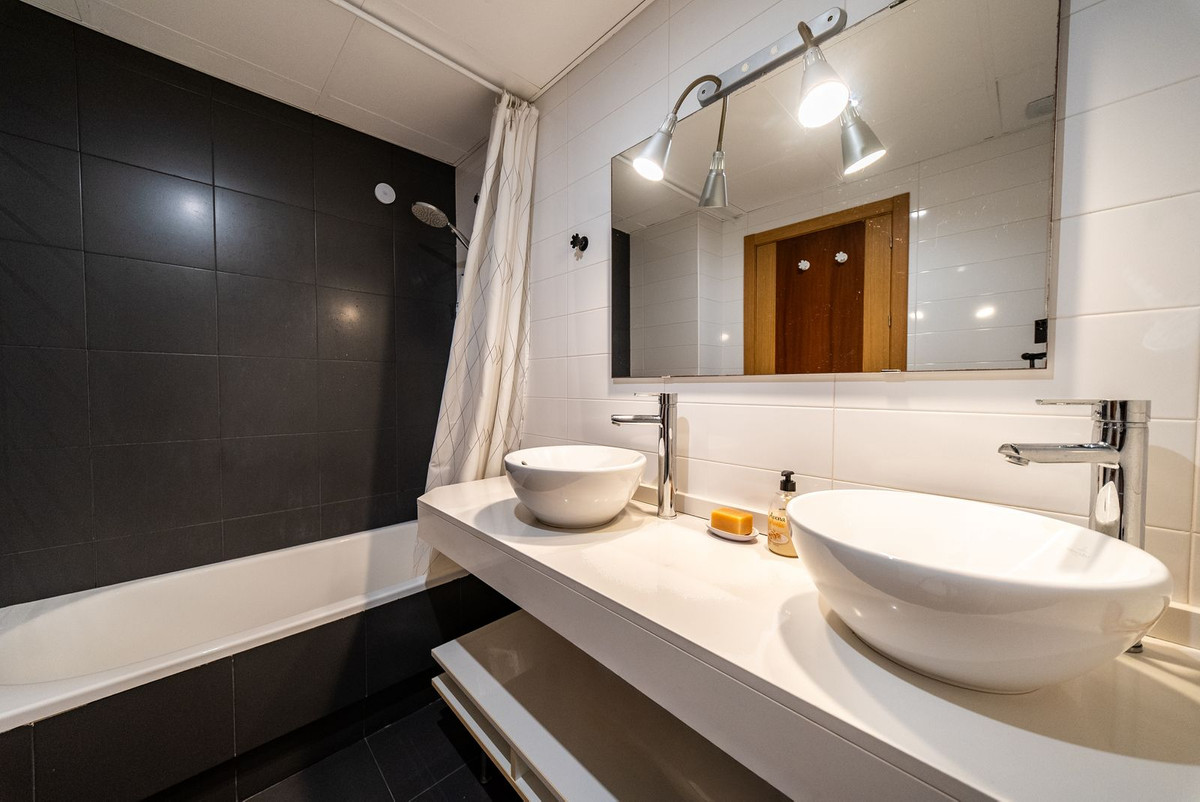3 Bed Apartment for sale in Riviera Del Sol Costa Del Sol, Málaga, Spain