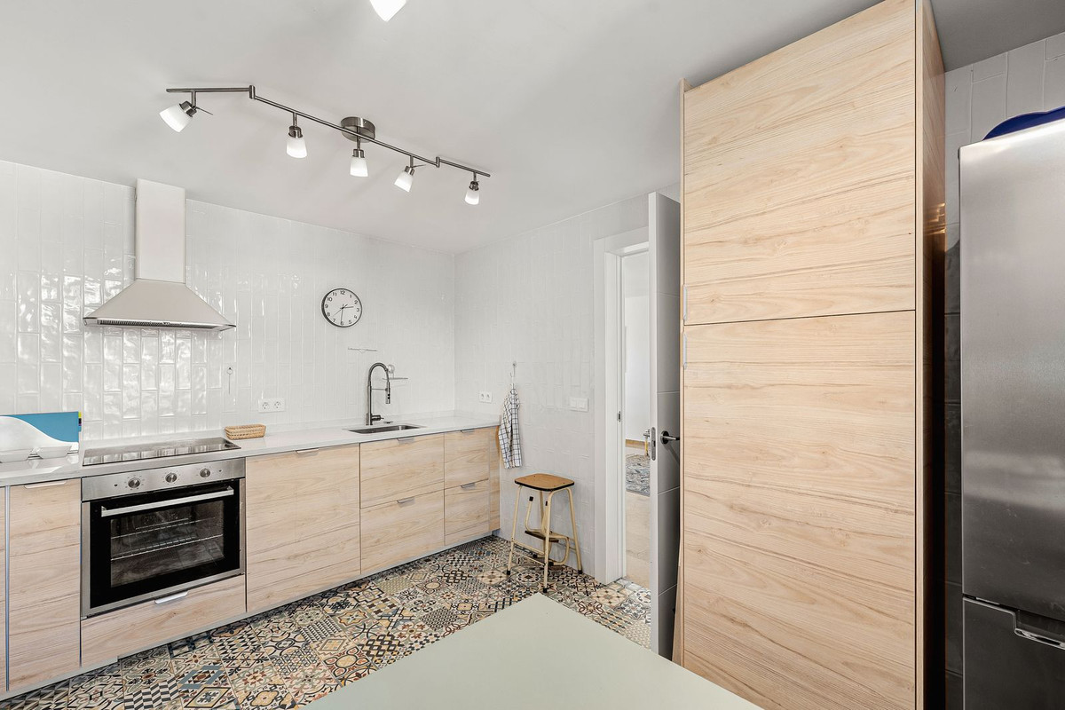 2 Bed Apartment for sale in Nueva Andalucía Costa Del Sol, Málaga, Spain