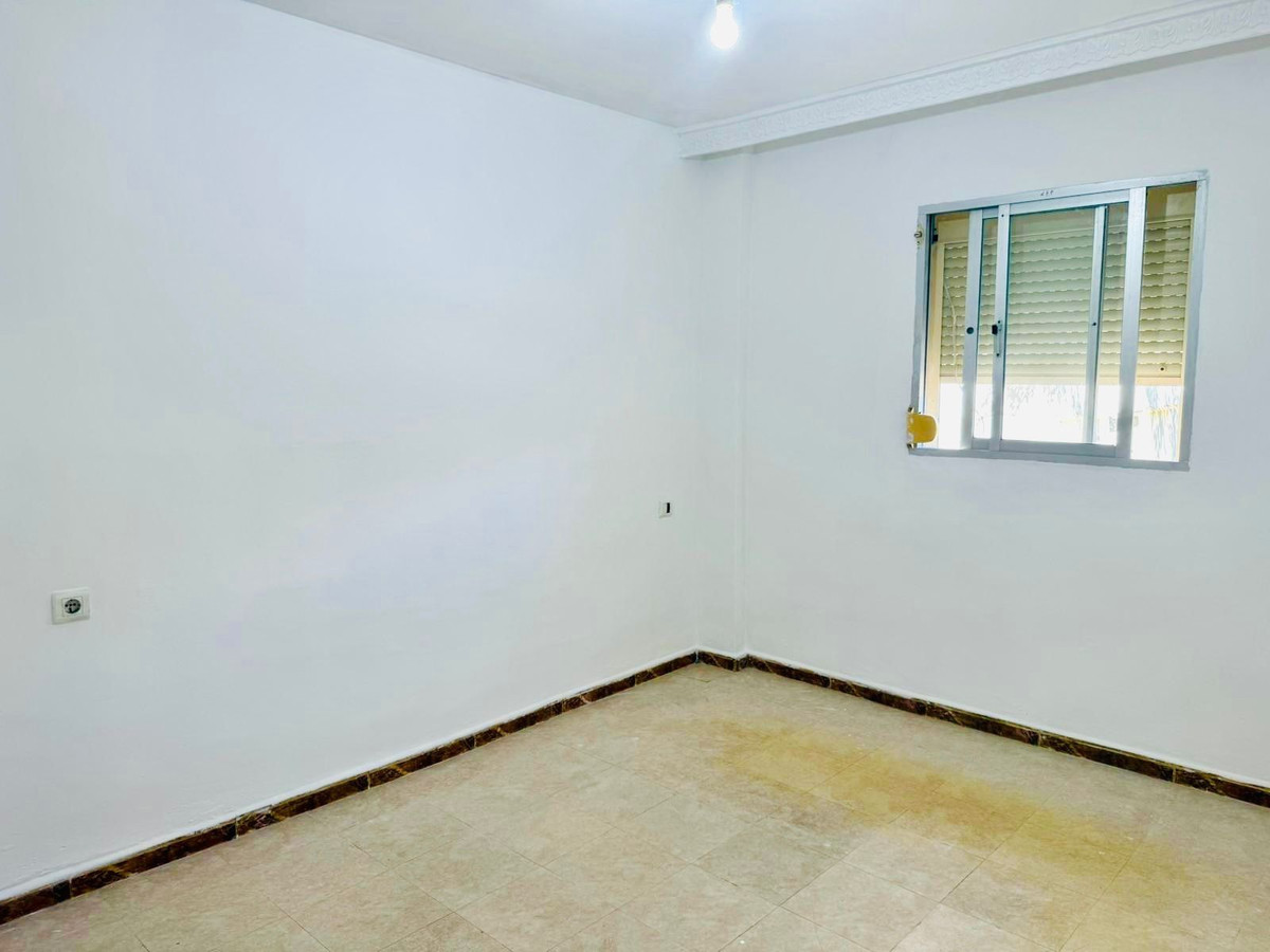 Se vende Apartamento Planta Media de 3 dormitorios en Costa Del Sol, Málaga, España