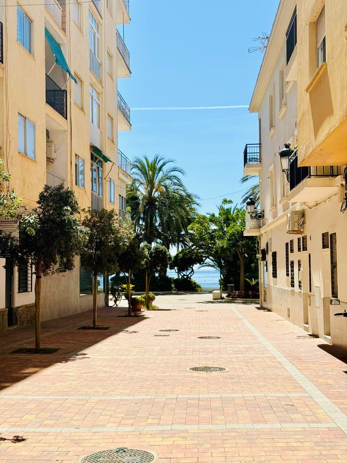 Se vende Apartamento Planta Media de 3 dormitorios en Costa Del Sol, Málaga, España