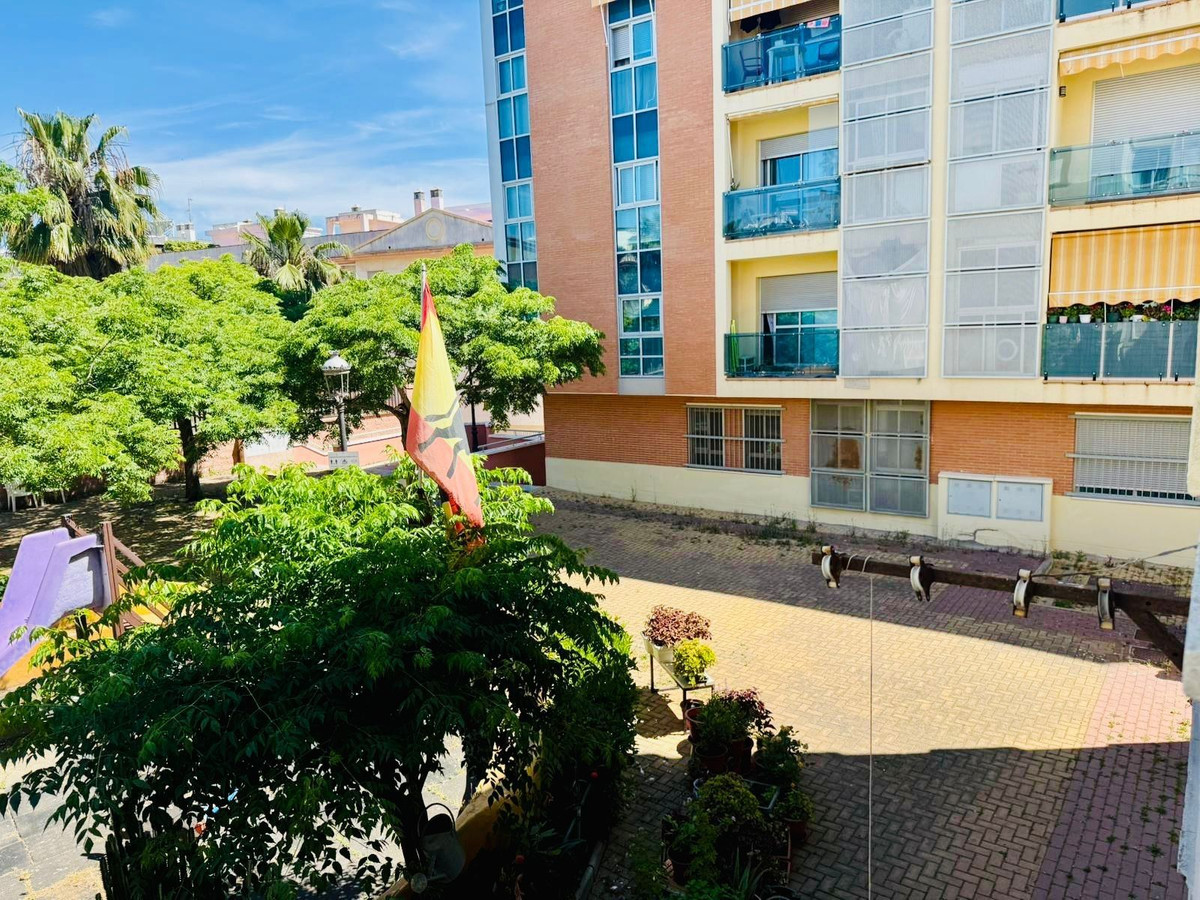 Se vende Apartamento Planta Media de 3 dormitorios en Costa Del Sol, Málaga, España