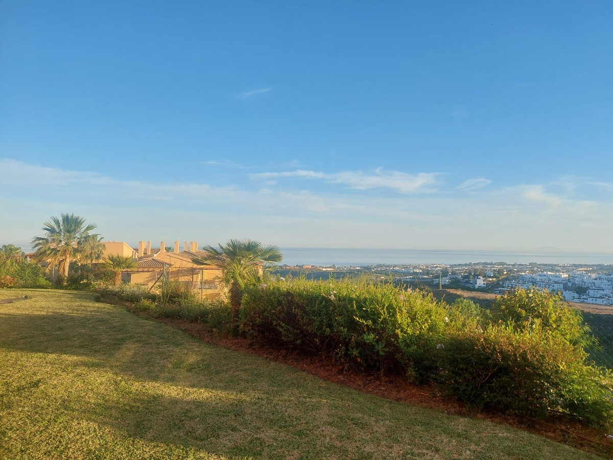 2 Bed Apartment for sale in Benahavís Costa Del Sol, Málaga, Spain