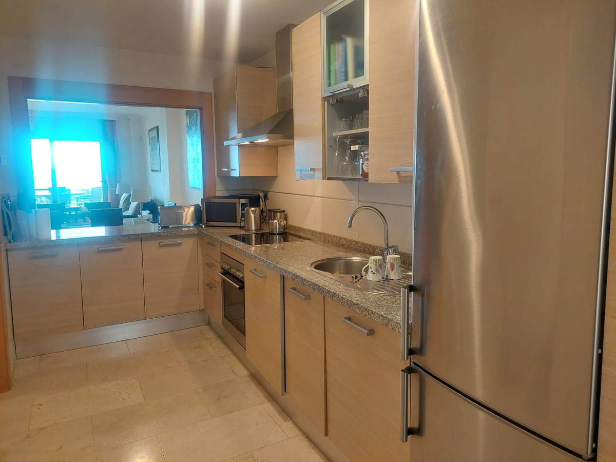 2 Bed Apartment for sale in Benahavís Costa Del Sol, Málaga, Spain