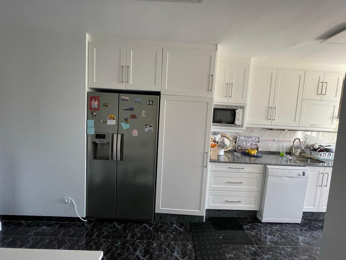 4 Bed Apartment for sale in San Pedro De Alcántara Costa Del Sol, Málaga, Spain