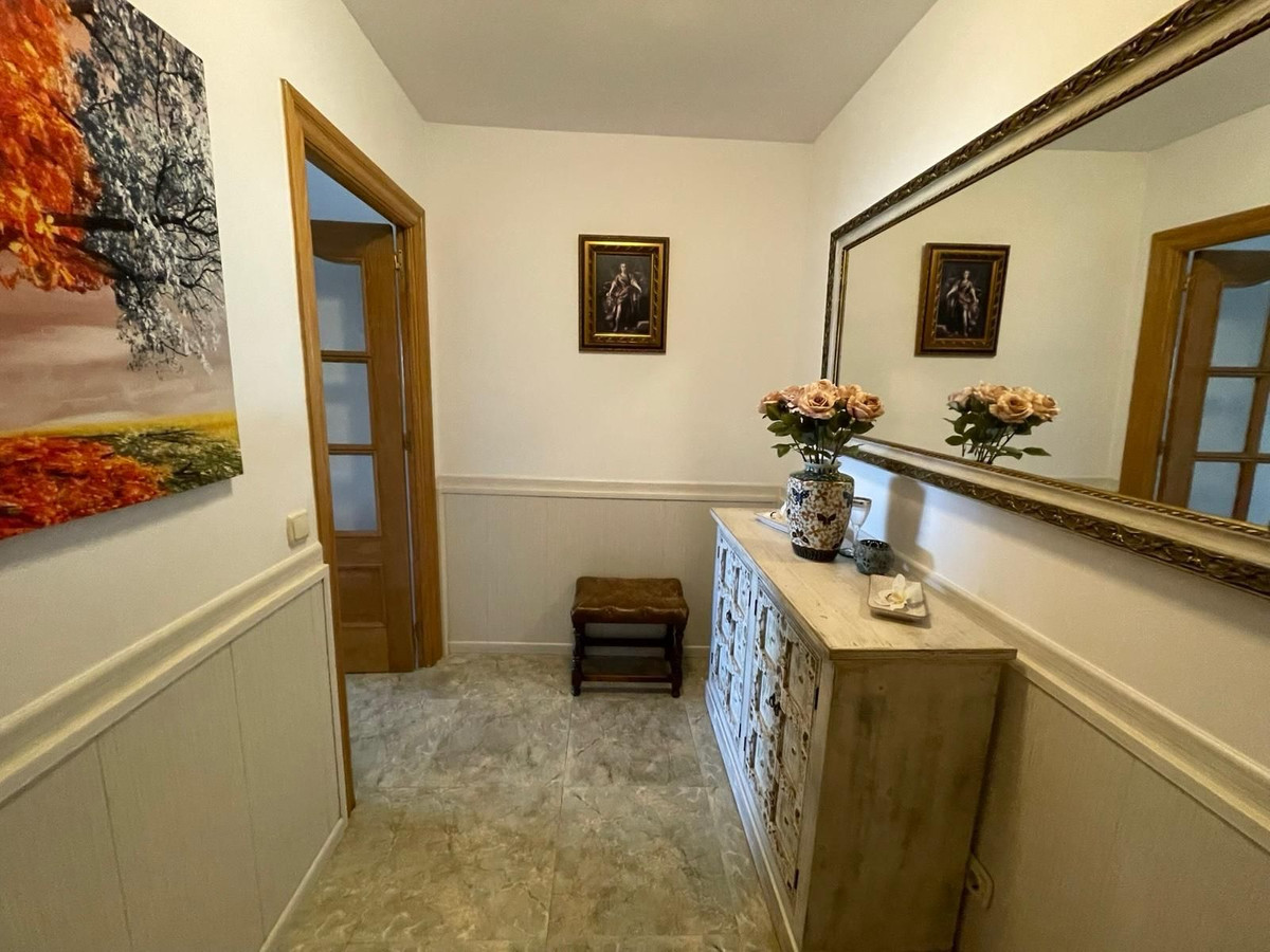 4 Bed Apartment for sale in San Pedro De Alcántara Costa Del Sol, Málaga, Spain