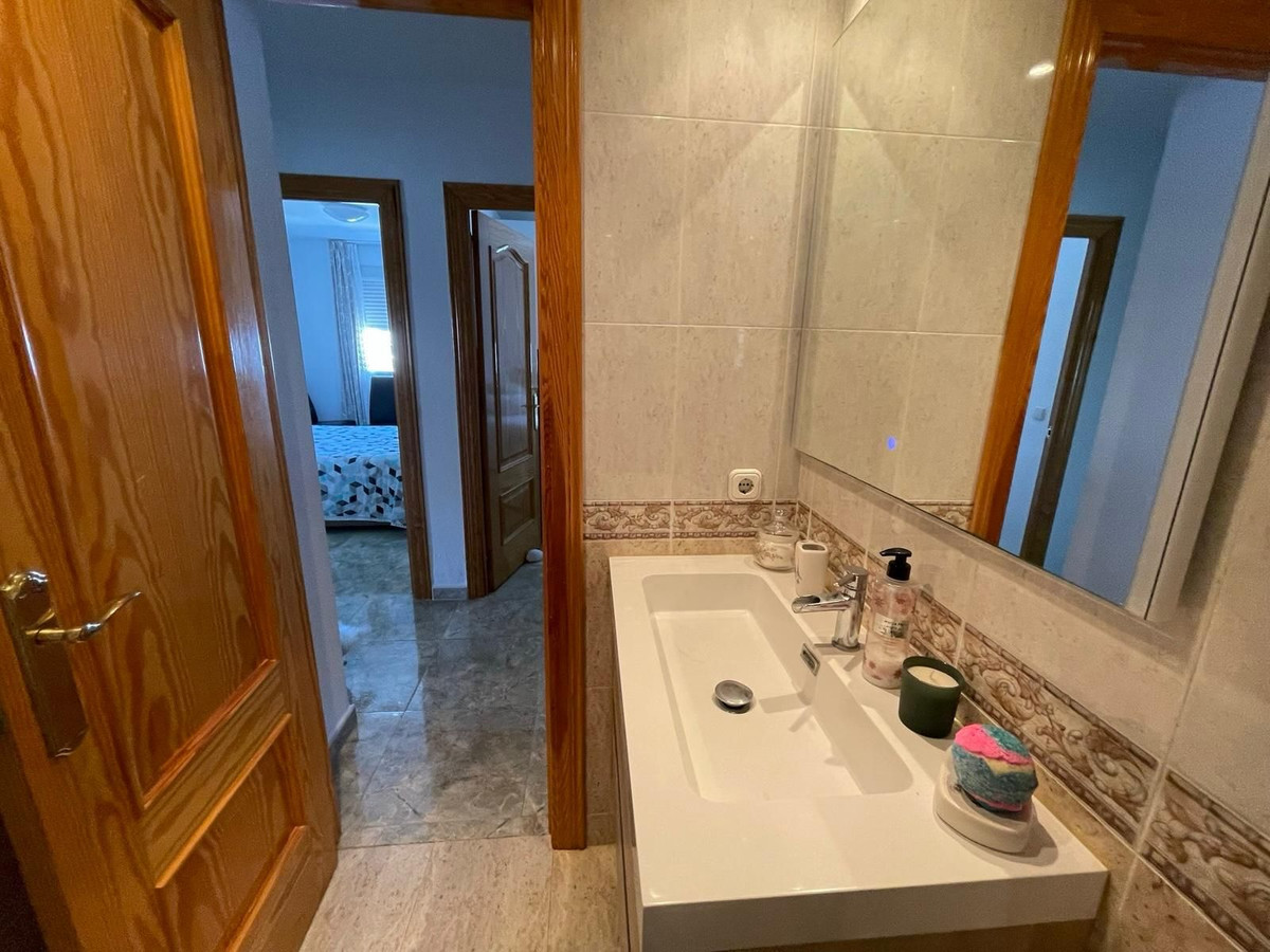4 Bed Apartment for sale in San Pedro De Alcántara Costa Del Sol, Málaga, Spain