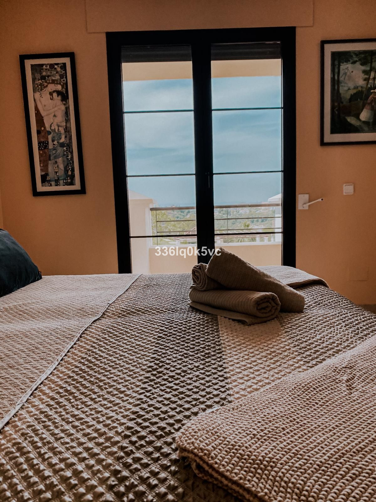 Se vende Apartamento Planta Media de 2 dormitorios en Costa Del Sol, Málaga, España
