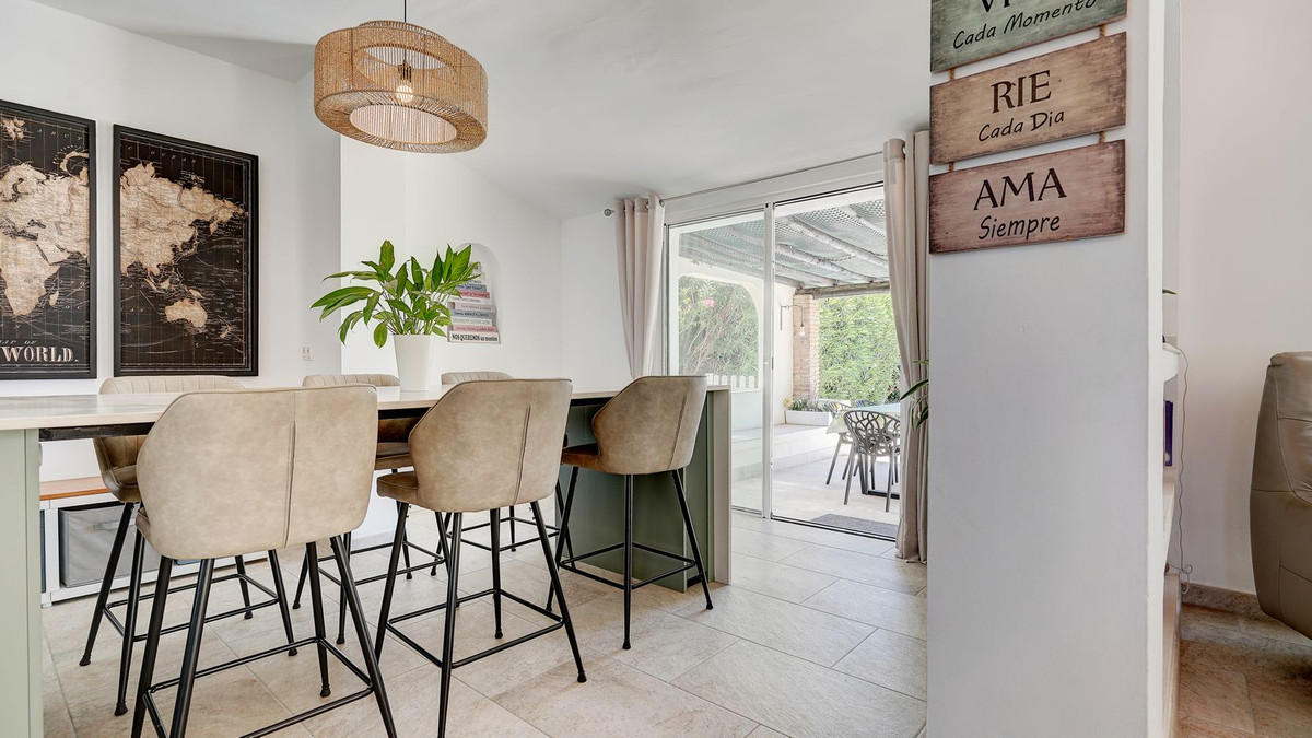 4 Bed Townhouse for sale in Calahonda Costa Del Sol, Málaga, Spain