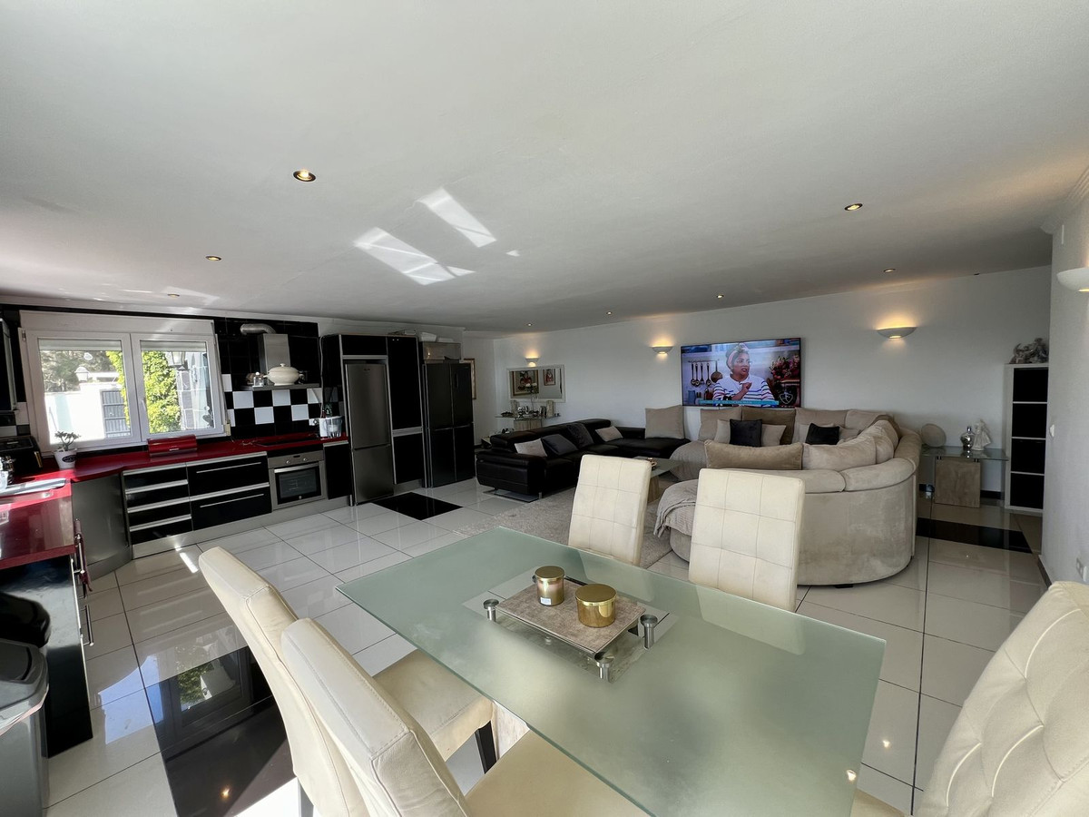 5 Bed Townhouse for sale in El Chaparral Costa Del Sol, Málaga, Spain