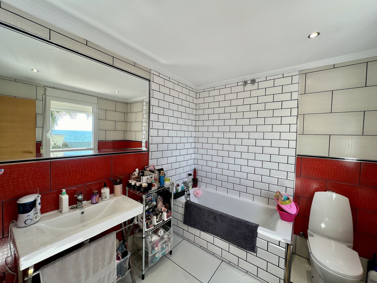 5 Bed Townhouse for sale in El Chaparral Costa Del Sol, Málaga, Spain