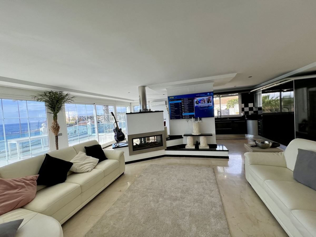 5 Bed Townhouse for sale in El Chaparral Costa Del Sol, Málaga, Spain