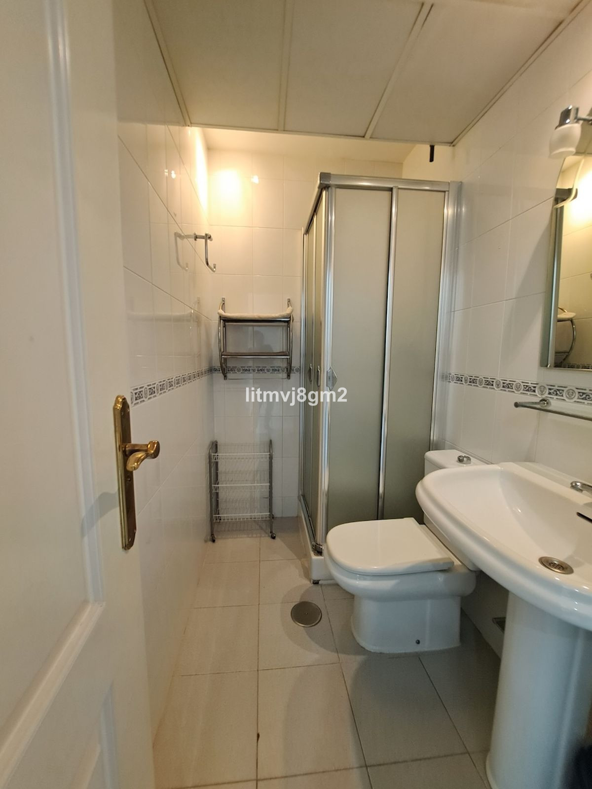 Se vende Apartamento Planta Media de 3 dormitorios en Costa Del Sol, Málaga, España