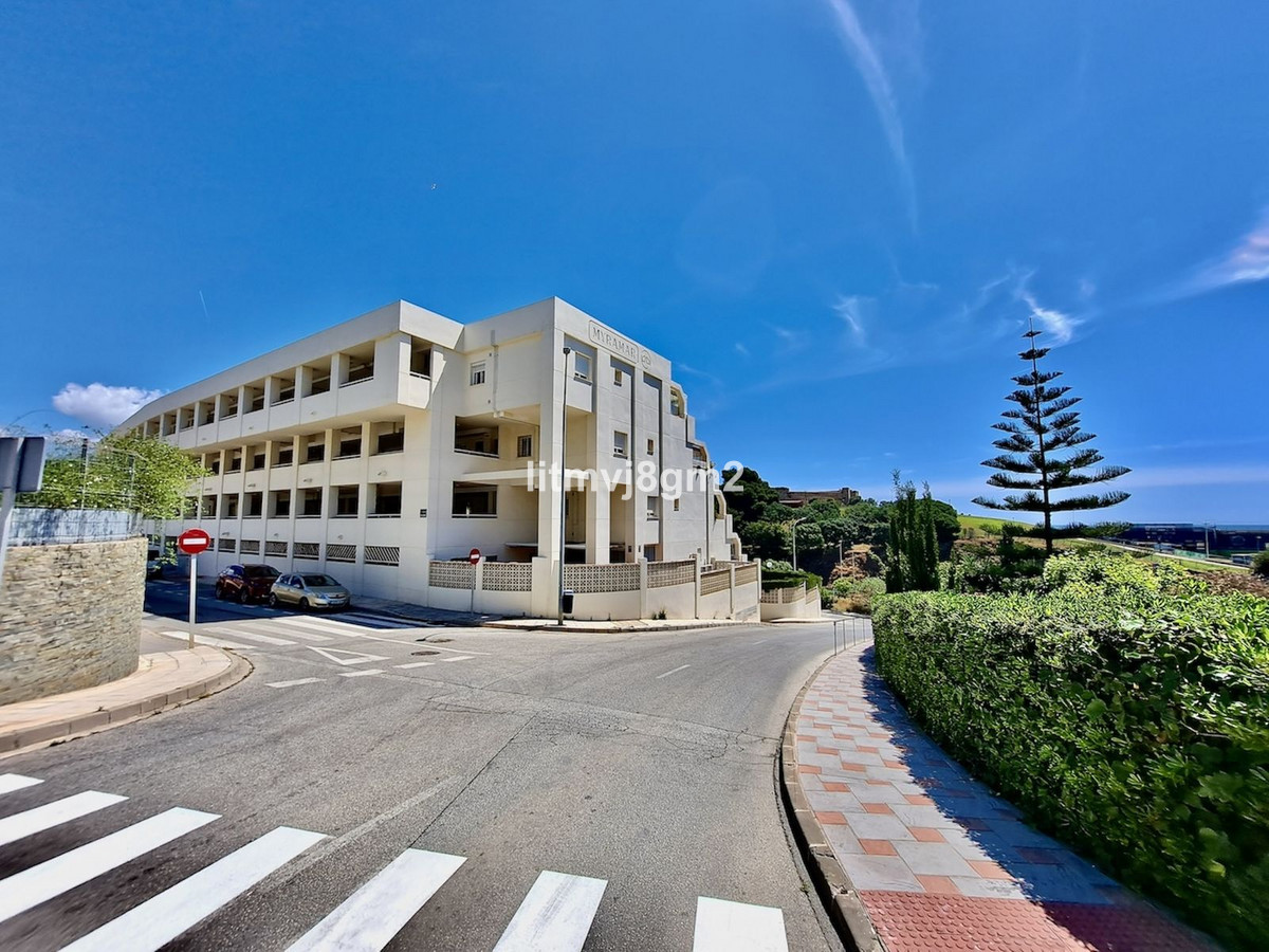Se vende Apartamento Planta Media de 3 dormitorios en Costa Del Sol, Málaga, España