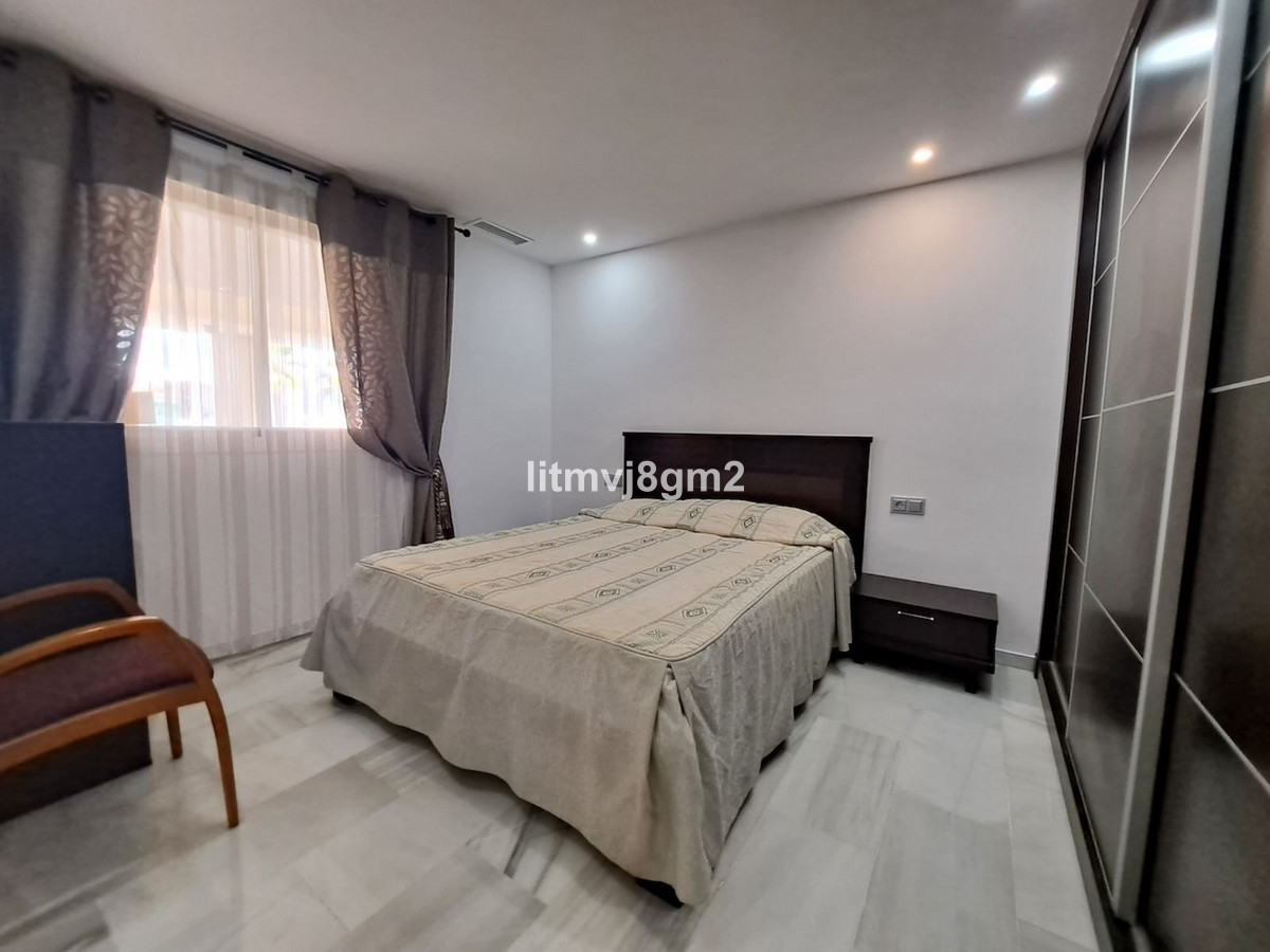 Se vende Apartamento Planta Media de 3 dormitorios en Costa Del Sol, Málaga, España