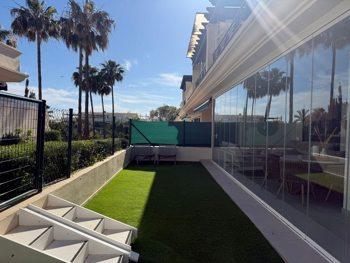Se vende Apartamento Planta Baja de 2 dormitorios en Costa Del Sol, Málaga, España