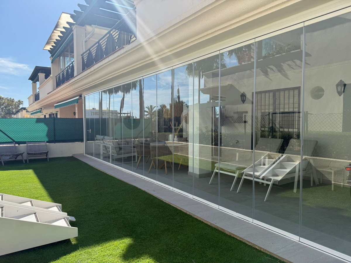 Se vende Apartamento Planta Baja de 2 dormitorios en Costa Del Sol, Málaga, España