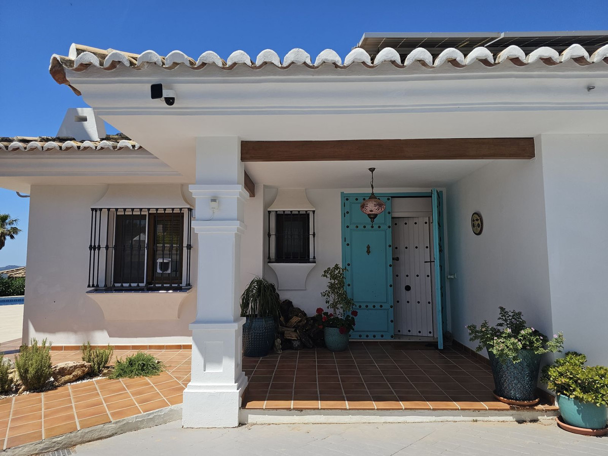 4 Bed Townhouse for sale in Mijas Costa Del Sol, Málaga, Spain