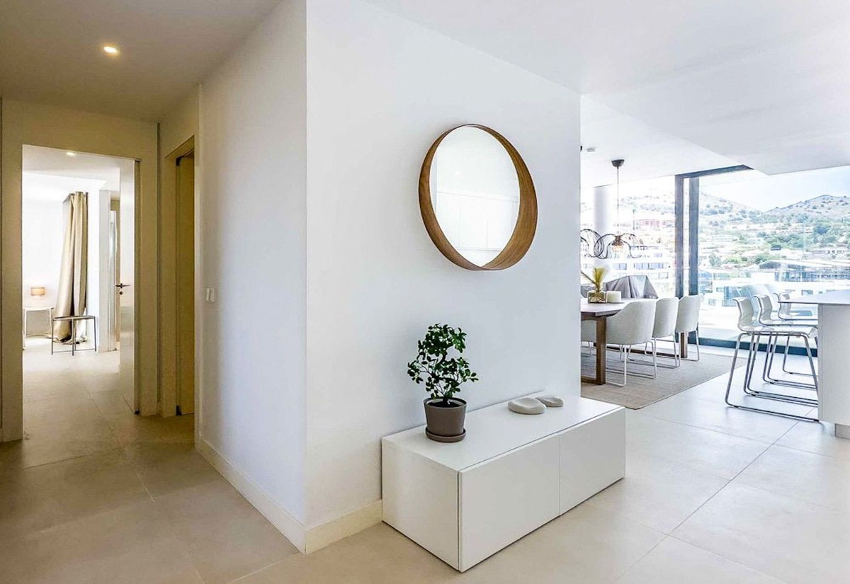 2 Bed Apartment for sale in Fuengirola Costa Del Sol, Málaga, Spain
