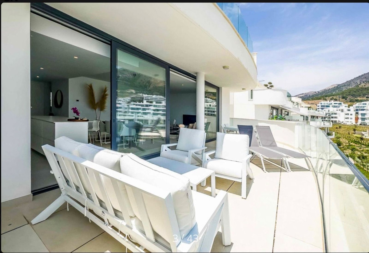 2 Bed Apartment for sale in Fuengirola Costa Del Sol, Málaga, Spain