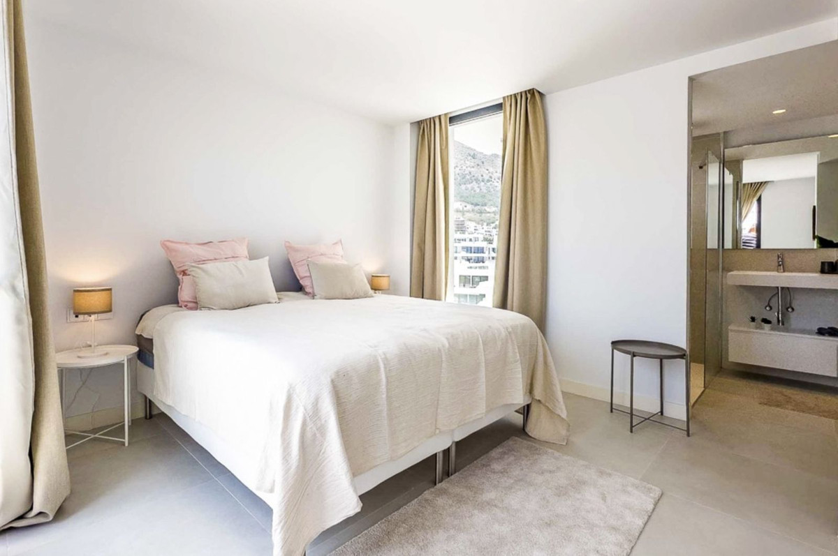 2 Bed Apartment for sale in Fuengirola Costa Del Sol, Málaga, Spain