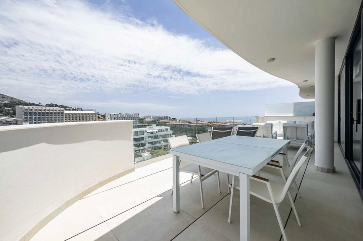 2 Bed Apartment for sale in Fuengirola Costa Del Sol, Málaga, Spain