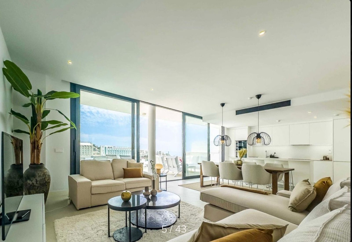 2 Bed Apartment for sale in Fuengirola Costa Del Sol, Málaga, Spain