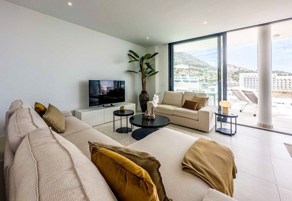 2 Bed Apartment for sale in Fuengirola Costa Del Sol, Málaga, Spain