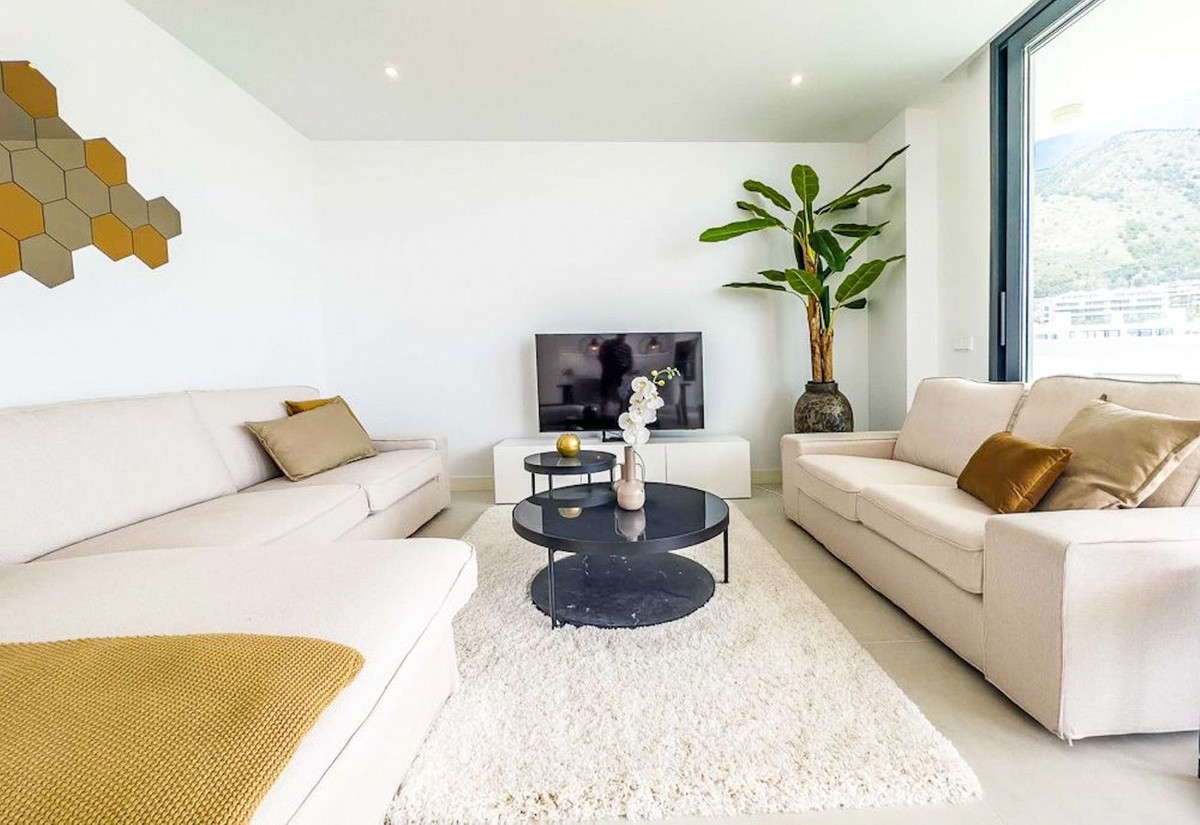 2 Bed Apartment for sale in Fuengirola Costa Del Sol, Málaga, Spain
