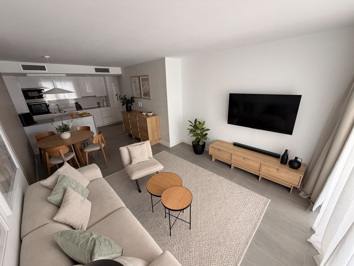3 Bed Apartment for sale in Casares Costa Del Sol, Málaga, Spain