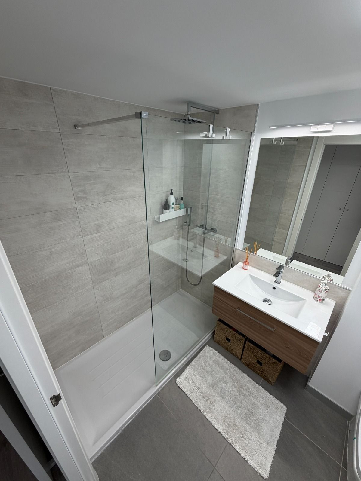3 Bed Apartment for sale in Casares Costa Del Sol, Málaga, Spain