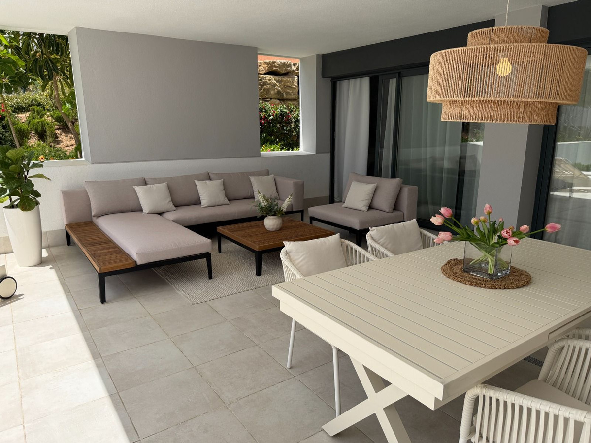 3 Bed Apartment for sale in Casares Costa Del Sol, Málaga, Spain
