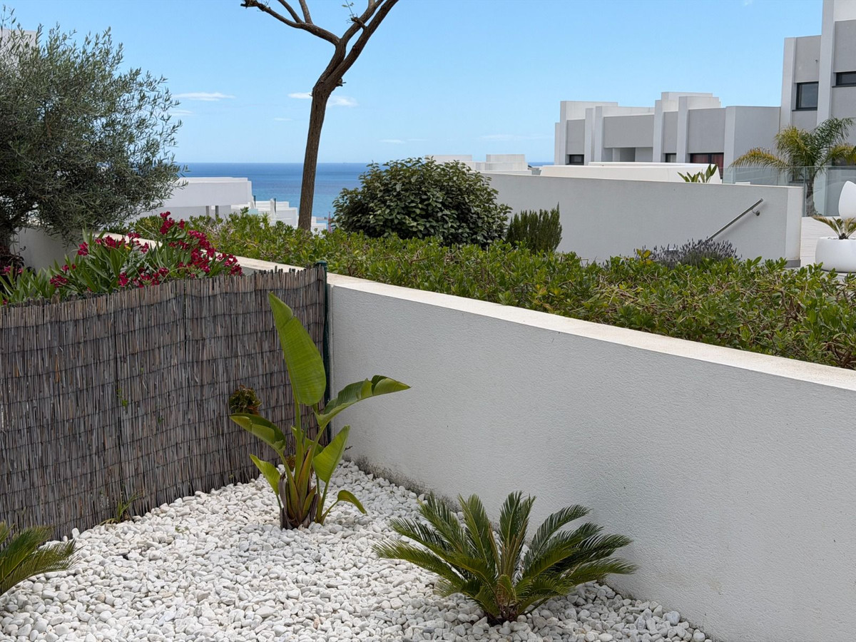 3 Bed Apartment for sale in Casares Costa Del Sol, Málaga, Spain