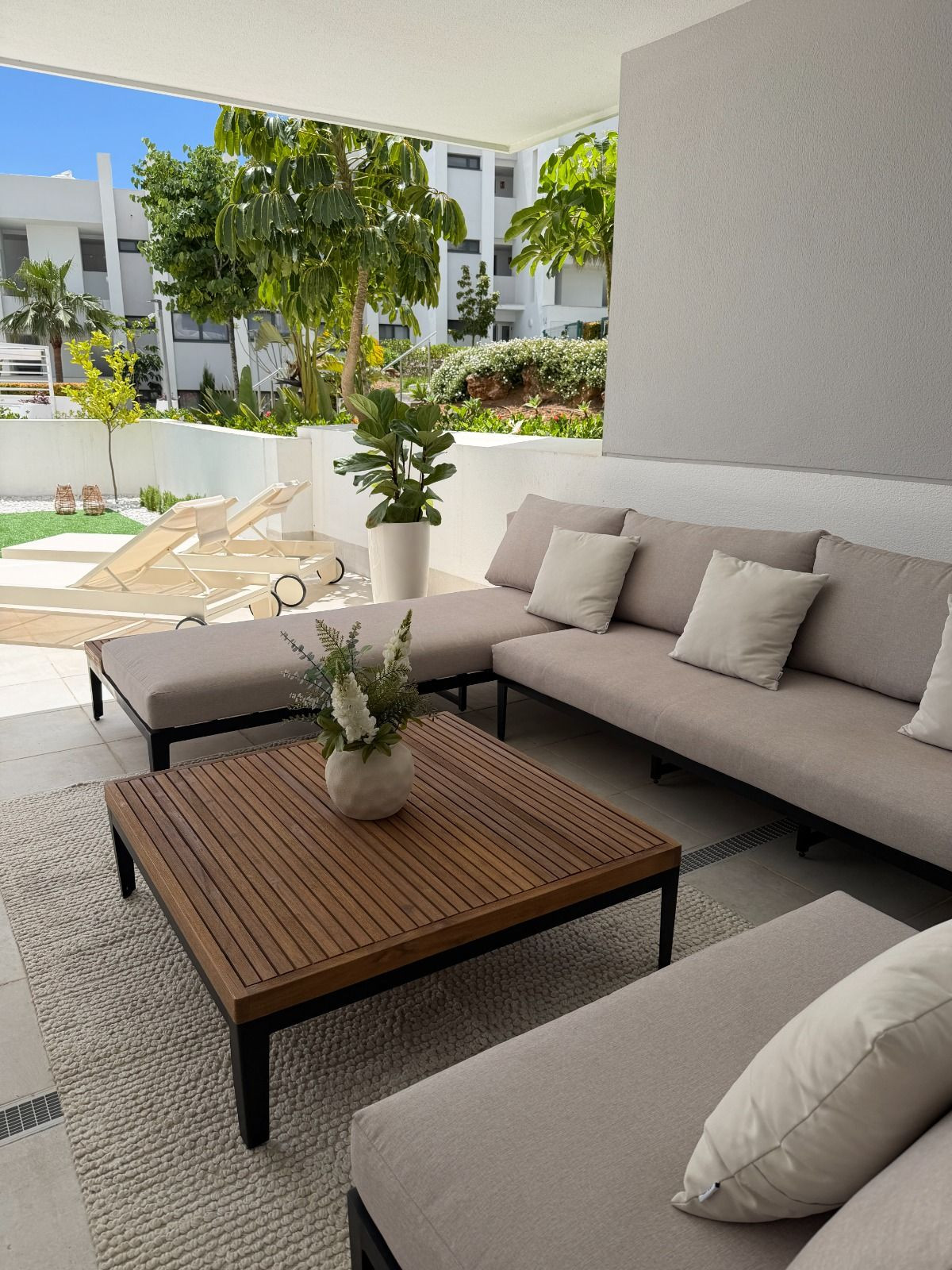 3 Bed Apartment for sale in Casares Costa Del Sol, Málaga, Spain