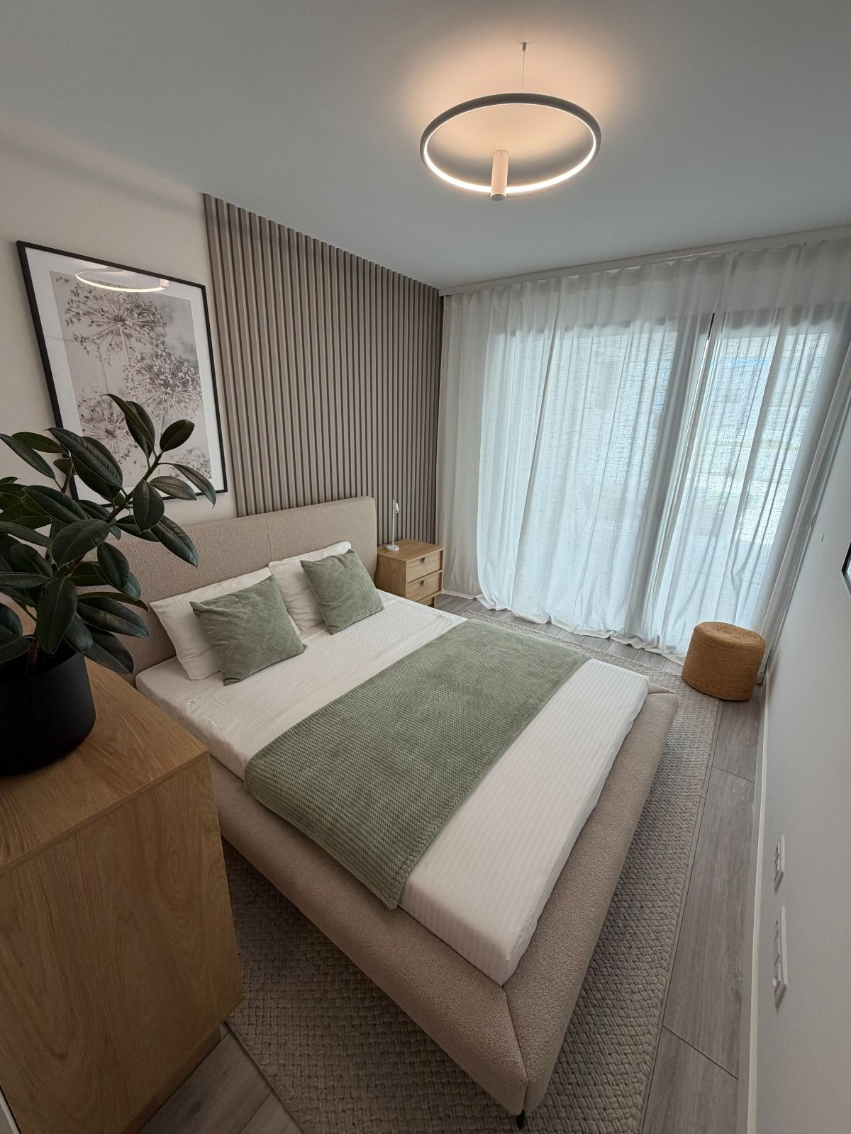 3 Bed Apartment for sale in Casares Costa Del Sol, Málaga, Spain