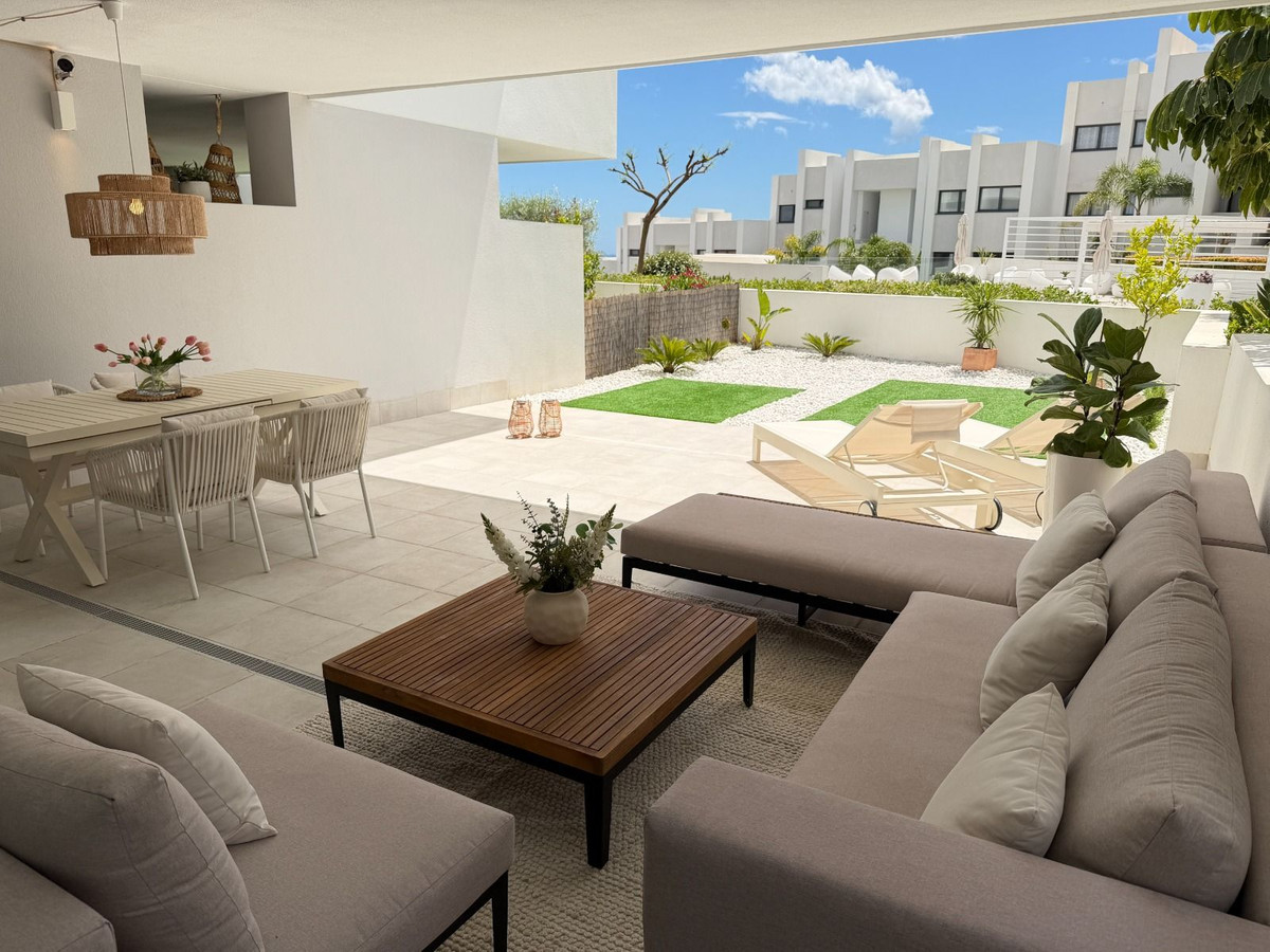 3 Bed Apartment for sale in Casares Costa Del Sol, Málaga, Spain